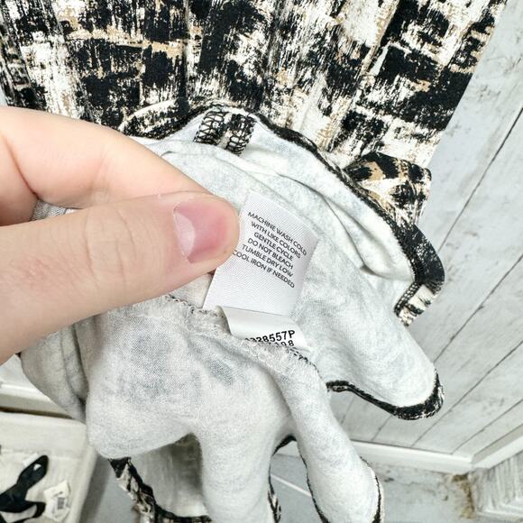 J. Jill Dress M Wearever Collection Stretch Knit Tank Neutral Colors Key Hole - Picture 4 of 5